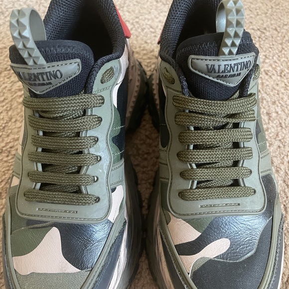 Valentino High sneakers - Picture 3 of 5